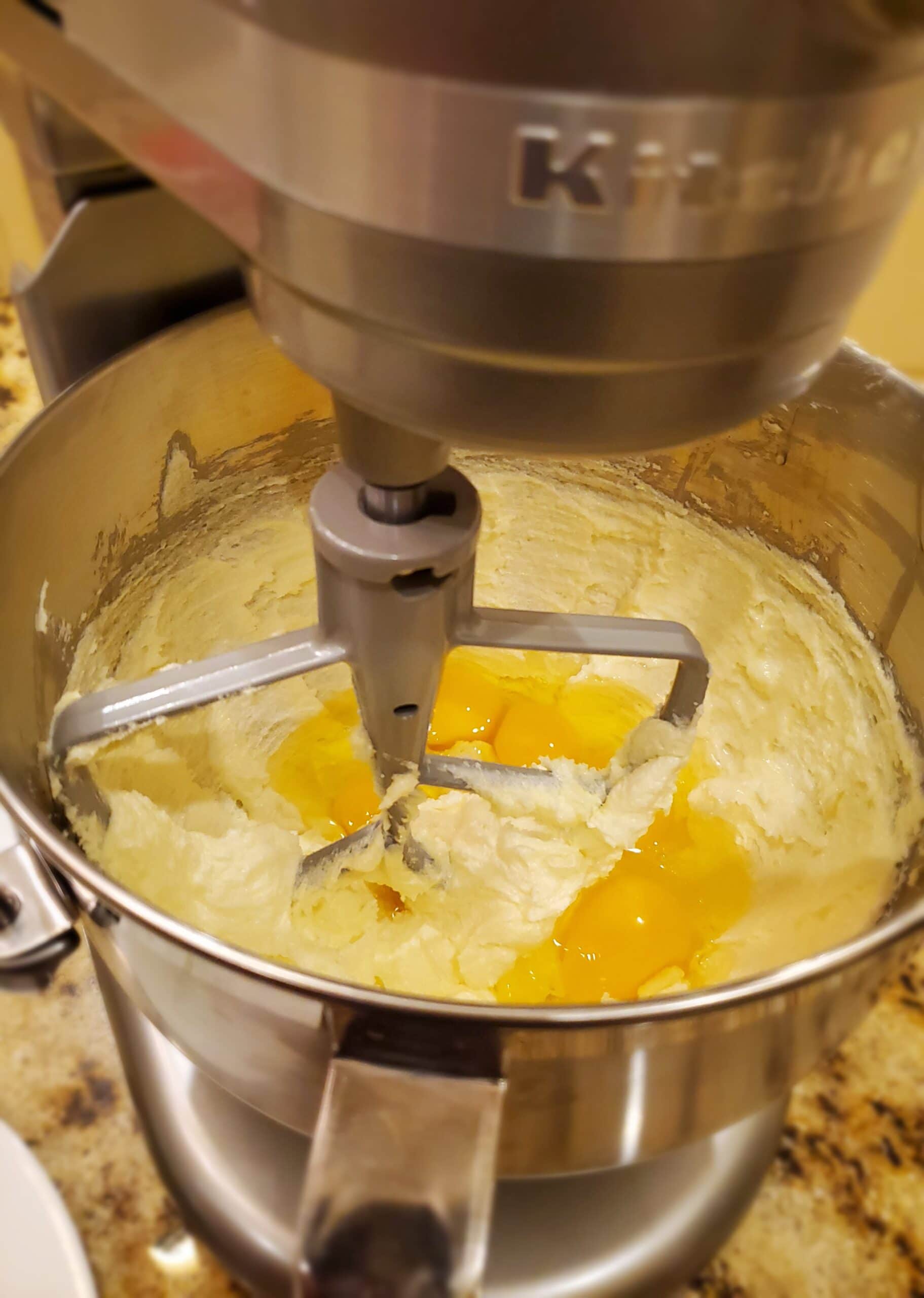 Bundt cake eggs