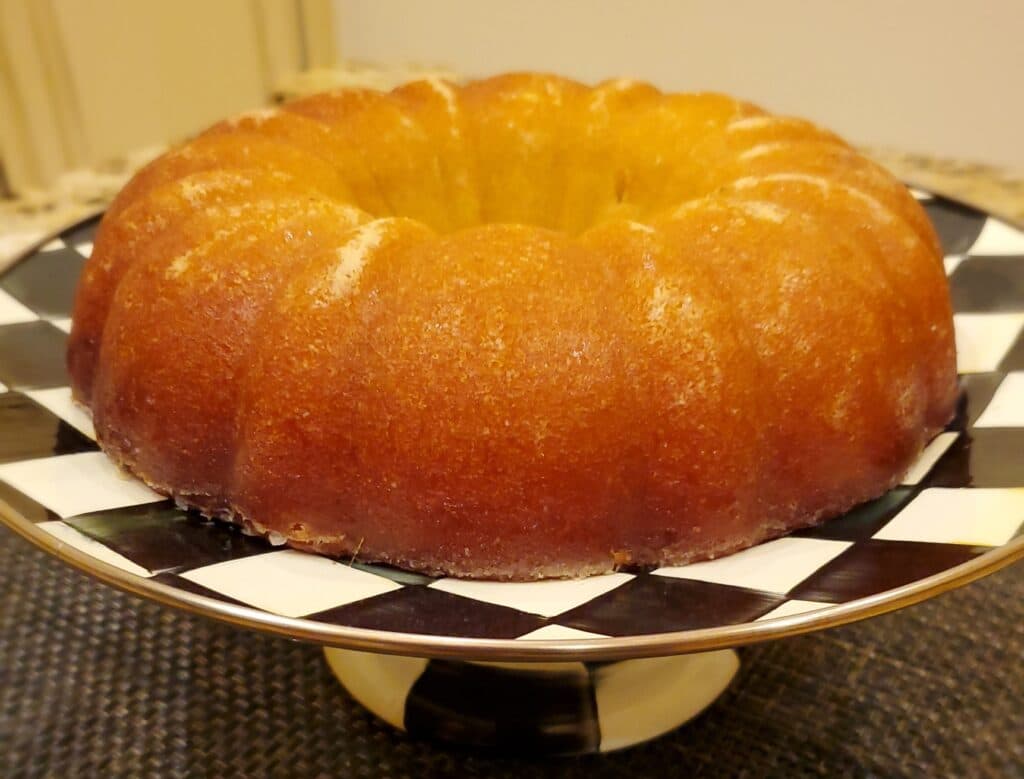 bundt cake done