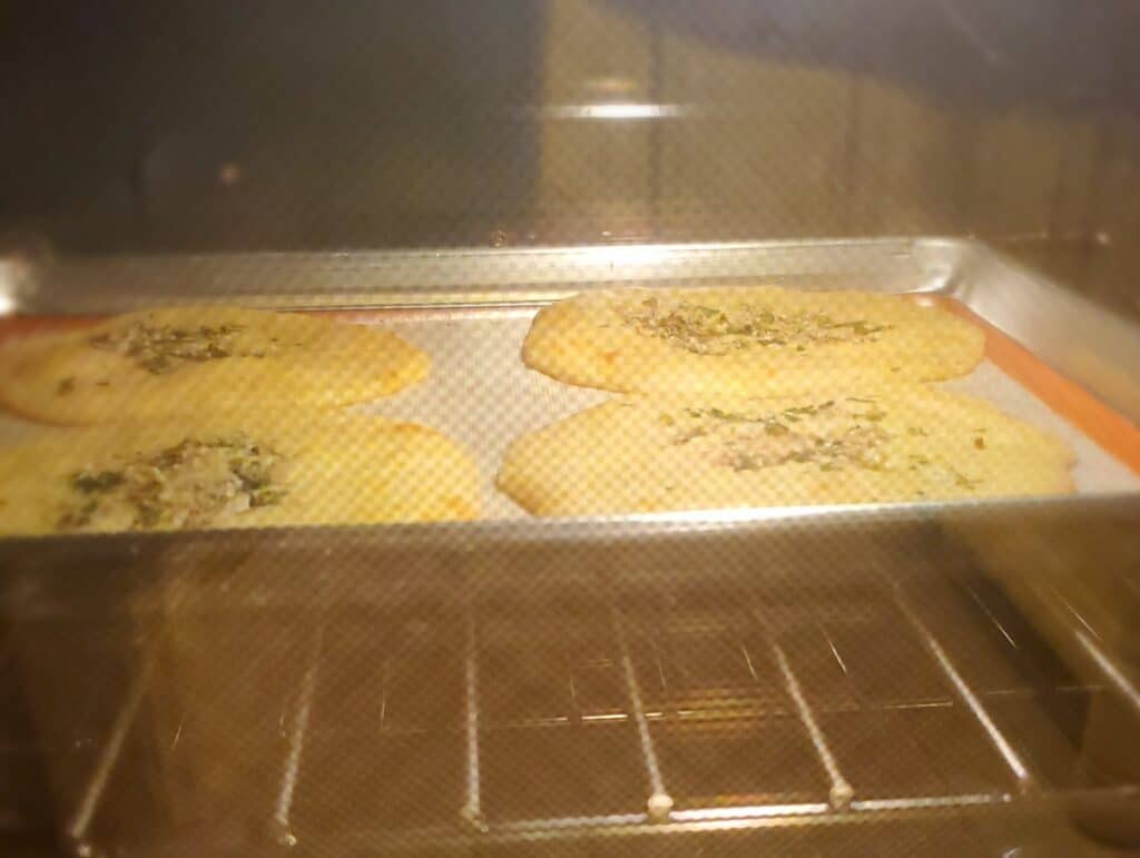 Keto naan in oven