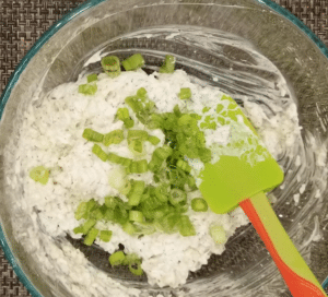 keto cheesy cauliflower mash green onions