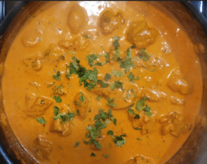 Keto Chicken Tikka Masala cilantro garnishing