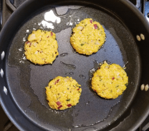 Cauliflower tikki frying